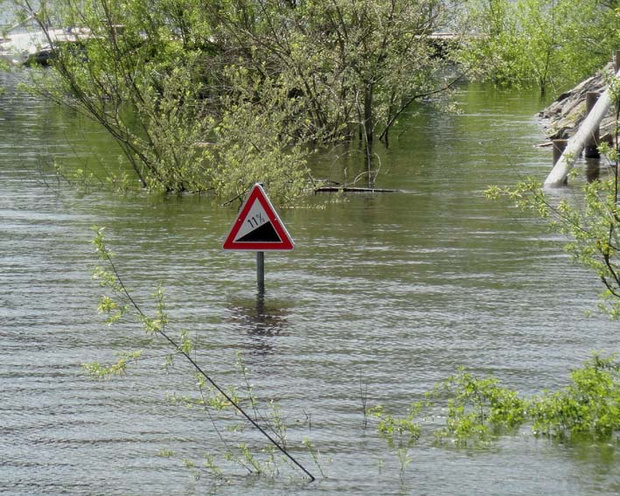 Extremwetterereignisse wie Hochwasser werden als Folge des Klimawandels künftig in Baden-Württemberg häufiger auftreten. Foto: Pixelio/Hannelore Dittmar-Ilgen