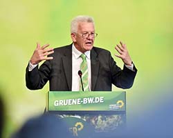 Ministerpräsident Winfried Kretschmann ist Spitzenkandidat der Grünen für die Landtagswahl 2016. Foto: dpa