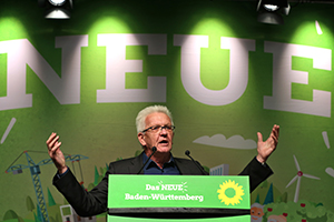 Für Ministerpräsident Winfried Kretschmann (Grüne) gehört Gebote und Verbote zu einer wirksamen Ordnungspolitik. Foto: dpa / Karl-Joseph Hildenbrand