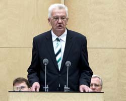Ministerpräsident Winfried Kretschmann ist neuer Bundesratspräsident. Foto: dapd