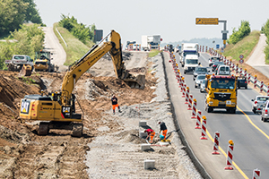 Den Streit um einen Auftrag für Straßenbauarbeiten hat der Bundesgerichtshof zum Anlass genommen, einige grundlegende Dinge zum Verständnis der VOB/A zu formulieren. Foto: dpa
